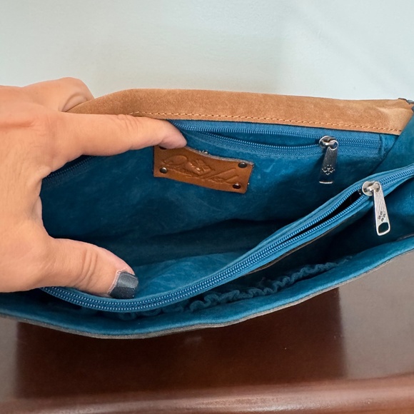 NWT: Patricia Nash tooled leather dark turquoise w/ adjustable shoulder strap - Picture 8 of 9